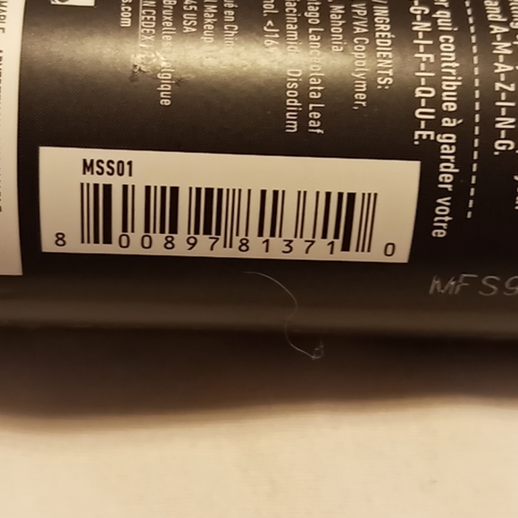 NYX  Matte Finish Makeup Setting Spray - Picture 4 of 4